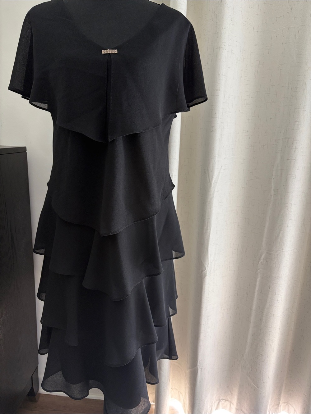 R&M Richards Black Layered Midi Dress with Flutter Sleeves